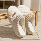 Pantufa Ortopédica Peluciada Premium – Pés Quentinhos no Inverno